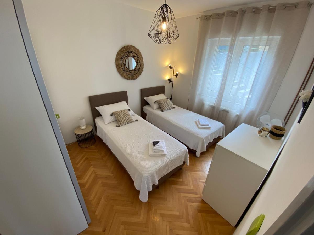 Apartman Betty Šibenik Exteriör bild