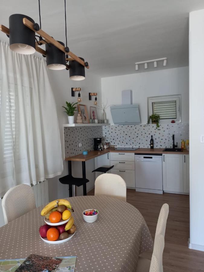 Apartman Betty Šibenik Exteriör bild