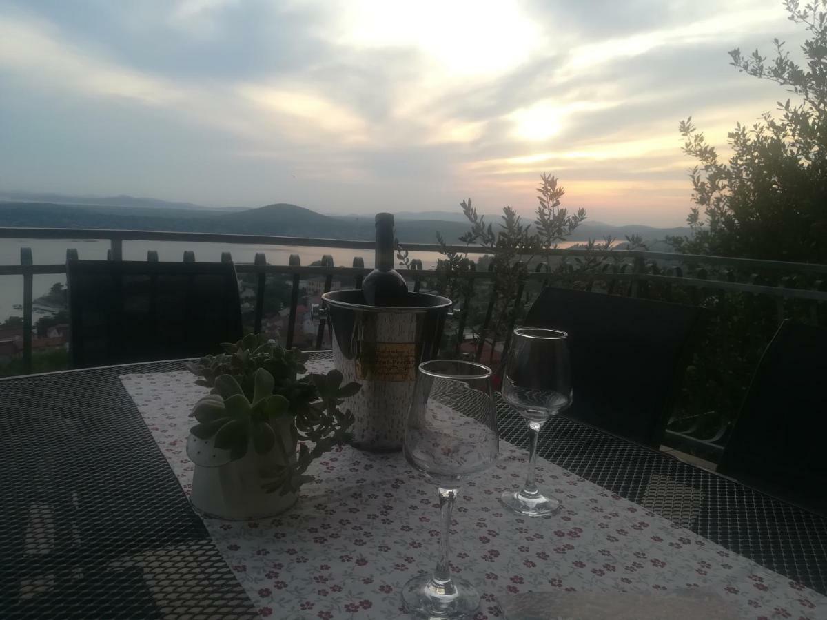Apartman Betty Šibenik Exteriör bild